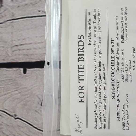 Debbie Mumm "For the Birds" Wallhanging Quilt Patterns - Picture 9 of 11